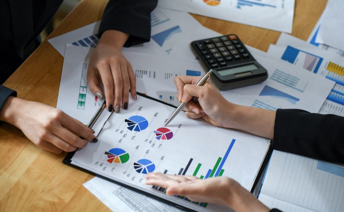 Consultant Wiufamcta Jivbcqu Expert Guidance Explained