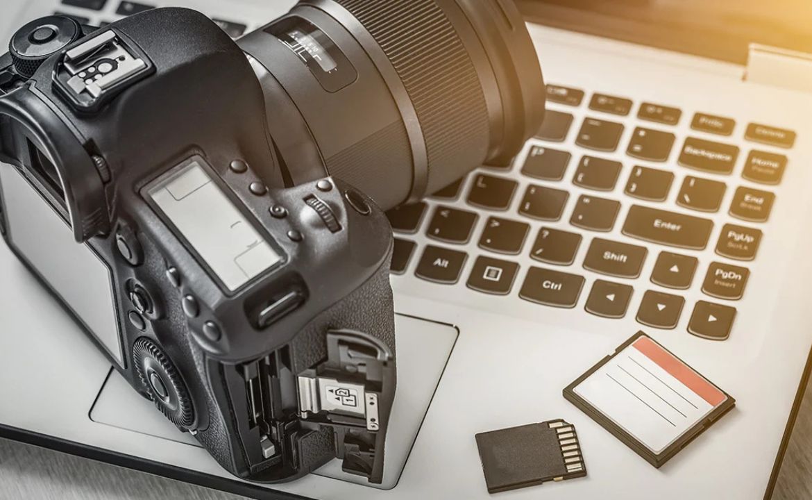 How to Upload Digital Camera Photos to Your Computer Easily